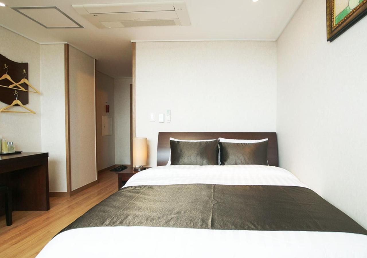 Iris Hotel Согвипхо Экстерьер фото