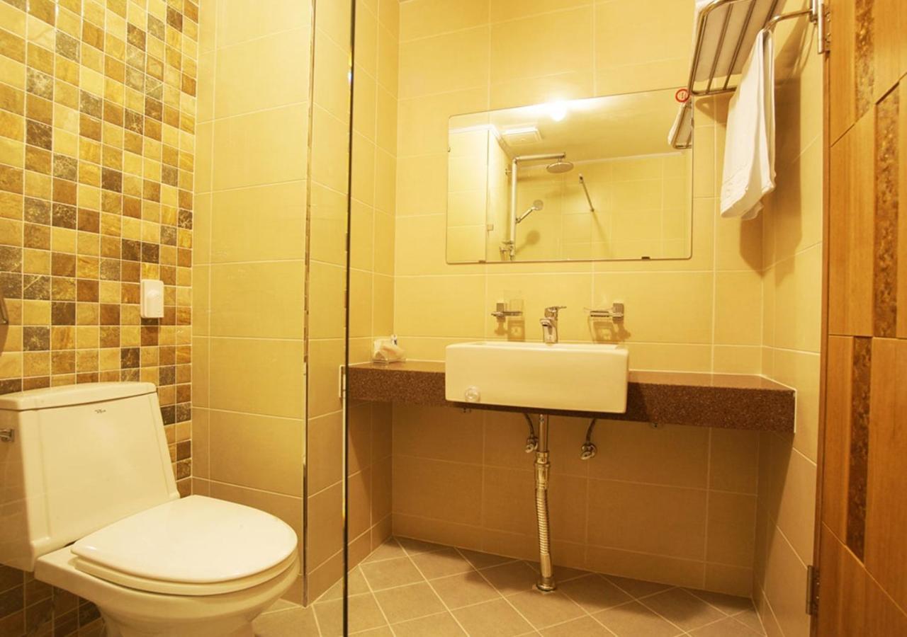 Iris Hotel Согвипхо Экстерьер фото